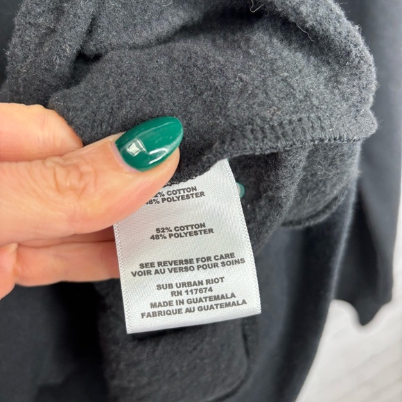 Yellowstone What Would Beth Dutton Do Women's Crew Sweatshirt - Picture 5 of 6